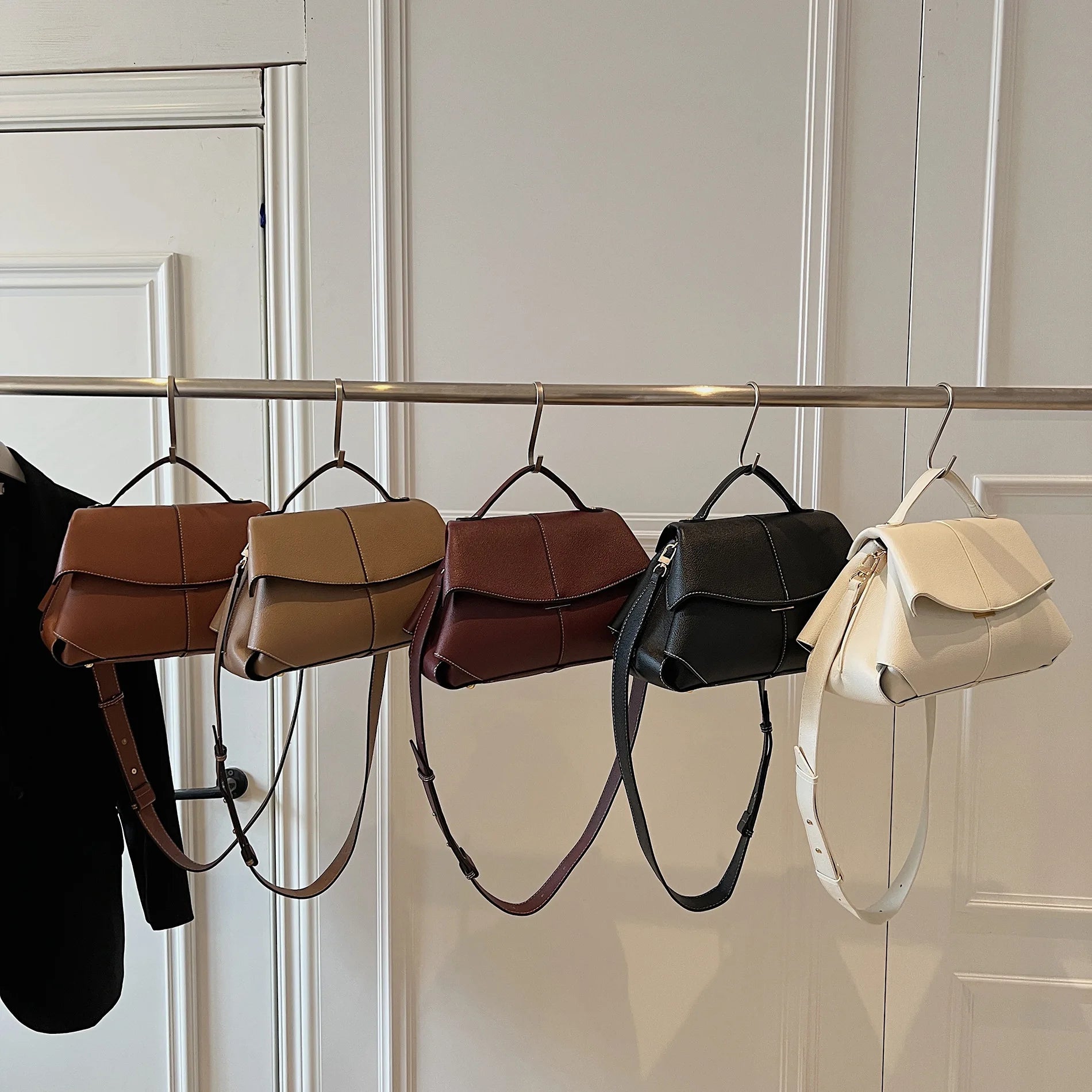 Metro Square™ Large Capacity Women’s Crossbody & Shoulder Bag